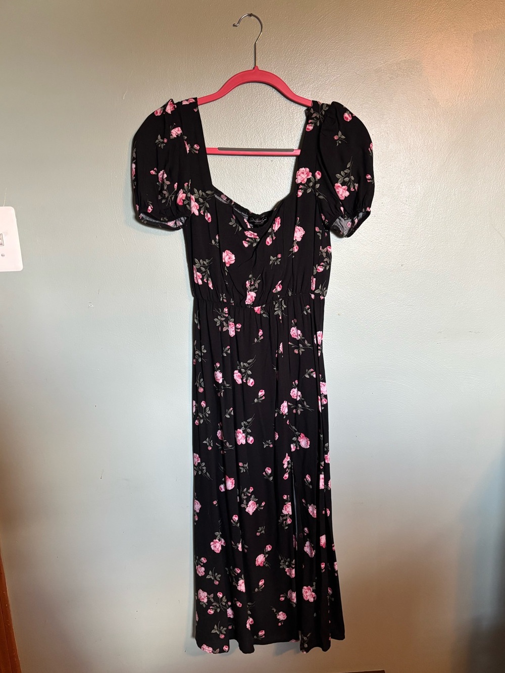 Streetwear Society Black Midi Dress with Pink Floral Print